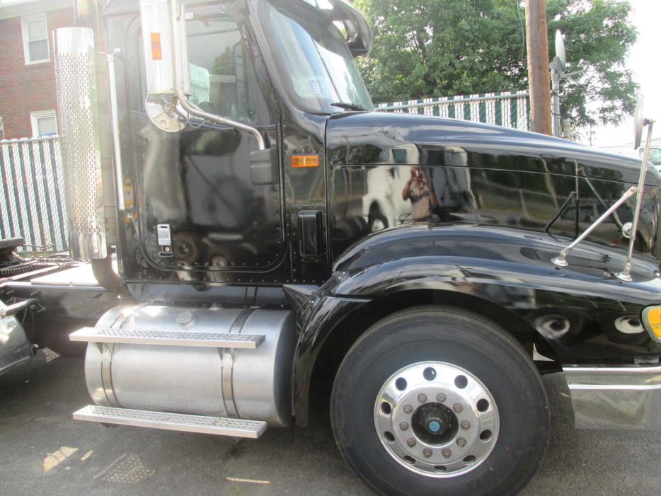 2006 International 9400  Conventional - Day Cab