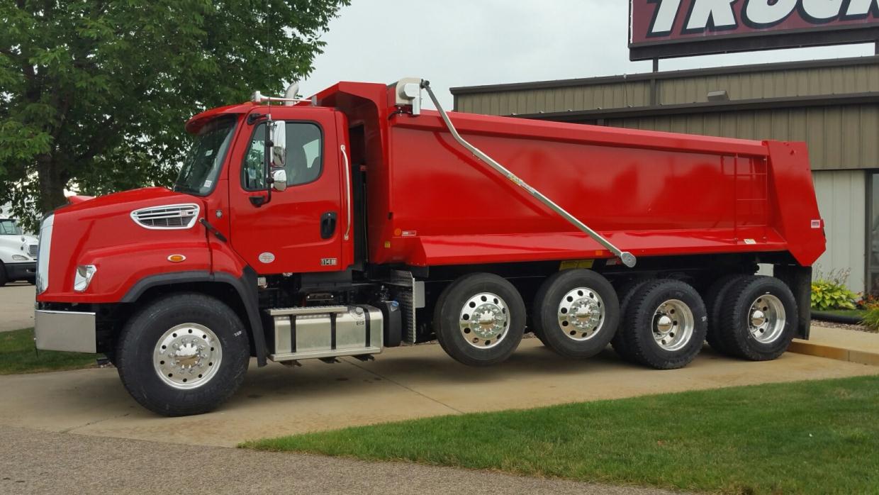 2016 Freightliner 114sd  Conventional - Day Cab