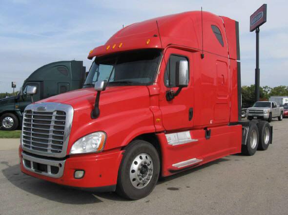 2013 Freightliner Ca125  Conventional - Day Cab