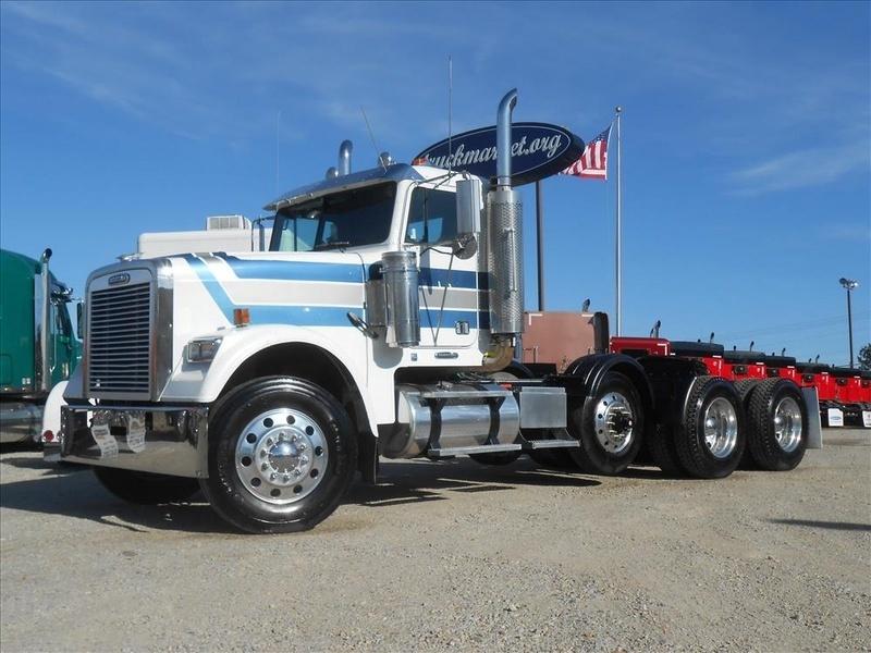2007 Freightliner Fld120 Classic  Conventional - Day Cab