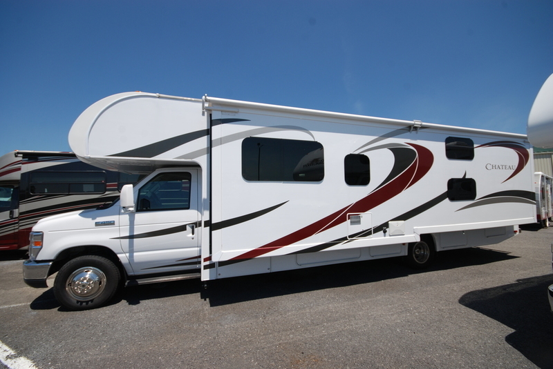 2016 Thor Motorcoach Chateau 31E (RNTL)