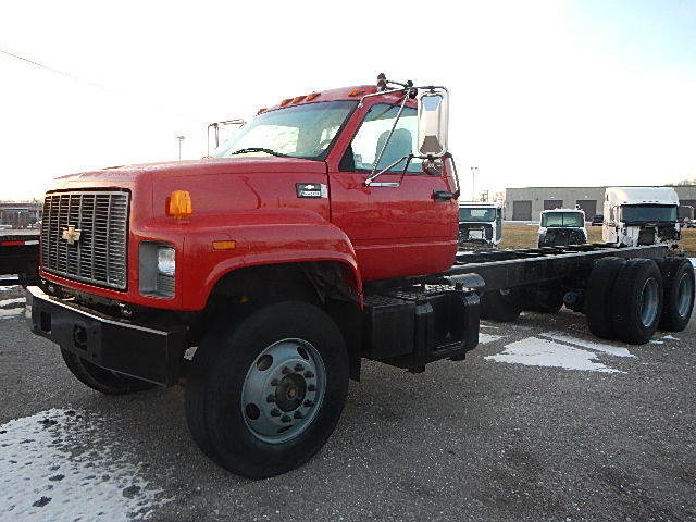 2001 Chevrolet C8500  Cab Chassis