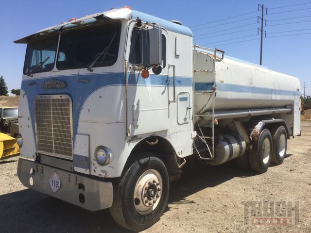 1967 White Freightliner T7264t  Fuel Truck - Lube Truck