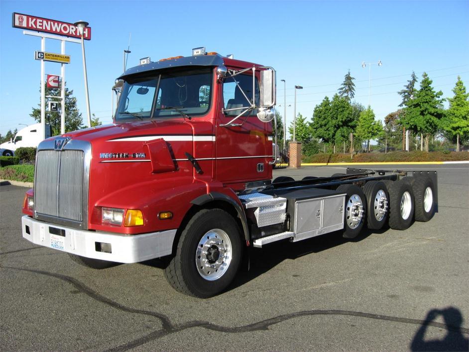 2004 Western Star 4900sa  Conventional - Day Cab