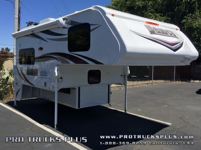 2017 Lance 850 Truck Camper