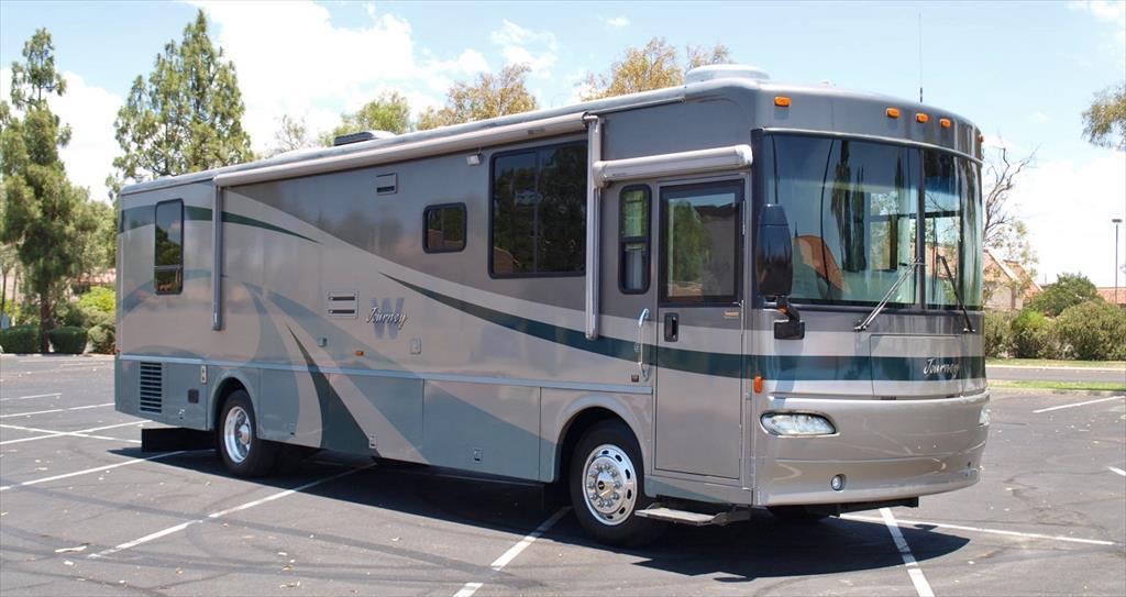 2004 Winnebago Journey 36G