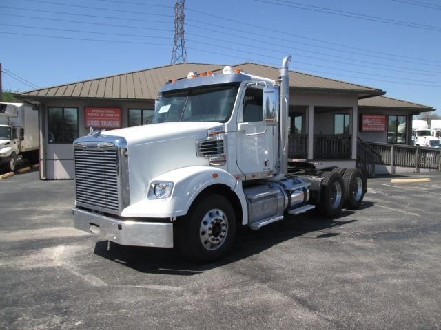 2011 Freightliner 122 Sd  Cab Chassis