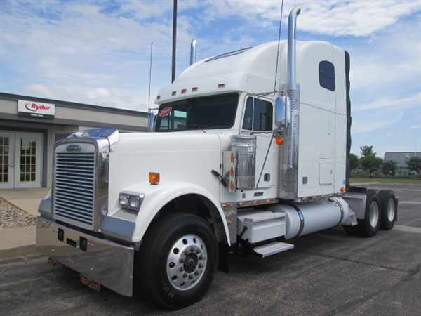 2009 Freightliner Classic 120  Conventional - Sleeper Truck