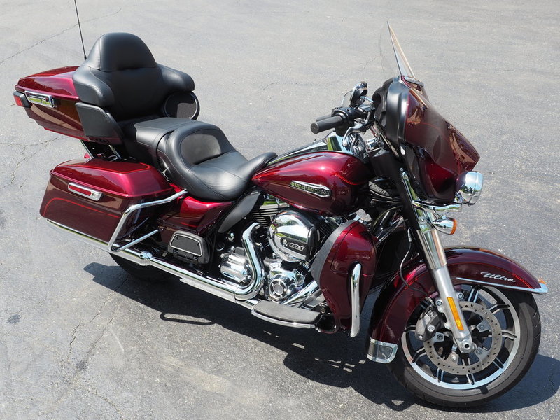 2015 Yamaha V-STAR 1300 DELUXE