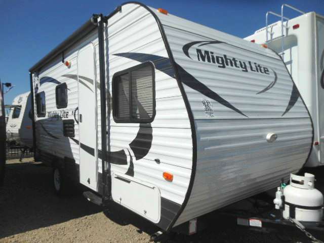 2015 Pacific Coachworks Mighty Lite M15RL
