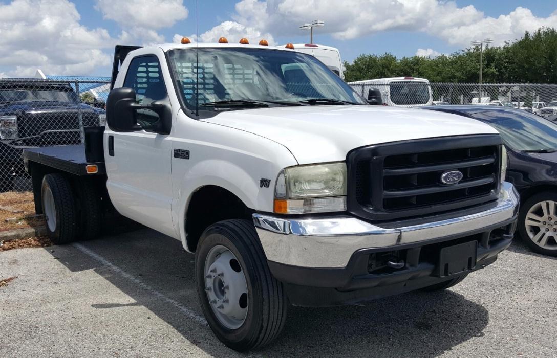 2002 Ford F450  Flatbed Truck