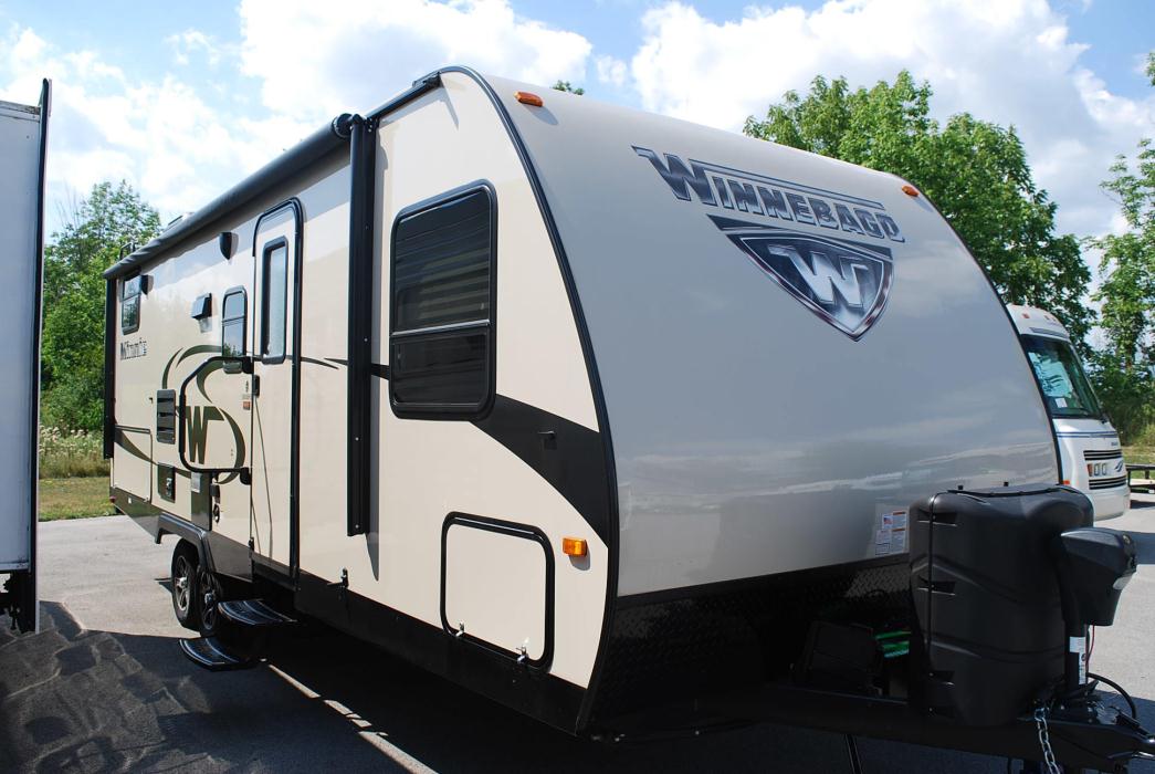 2017 Winnebago MINNIE WINNIE 2455BHS