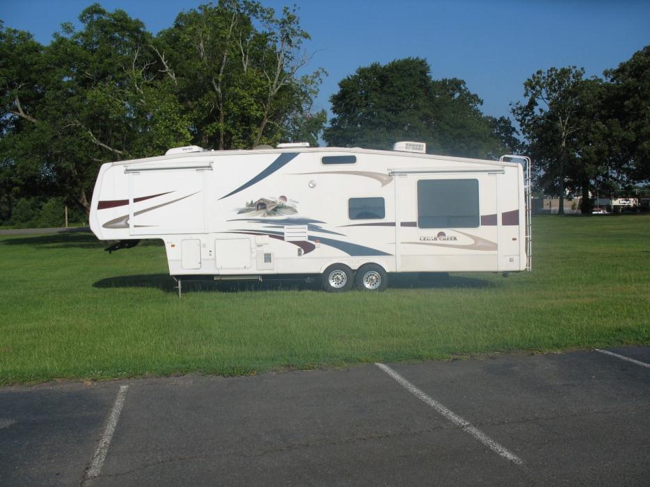 2007 Forest River Cedar Creek Fifth Wheel