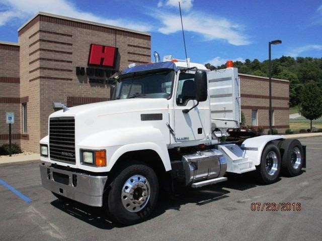 2009 Mack Ch613  Cab Chassis