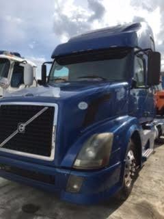 2009 Volvo Vnl64t670  Conventional - Sleeper Truck