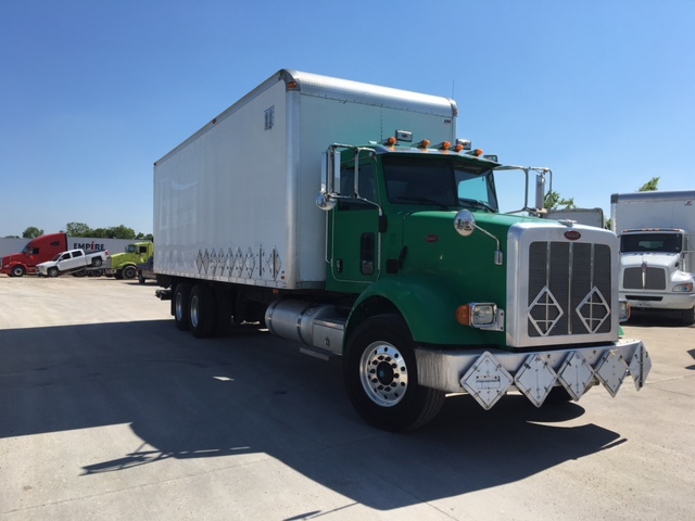 2009 Peterbilt 365  Box Truck - Straight Truck