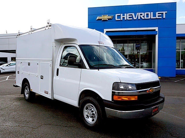 2016 Chevrolet Express  Cutaway-Cube Van