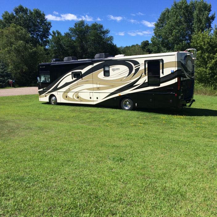 2010 Fleetwood Discovery 40G