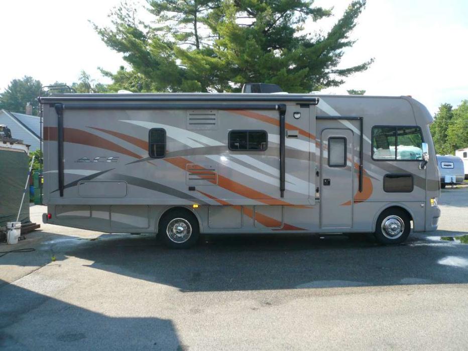 2014 Thor Motor Coach Thor Industries Ace Evo 27.1