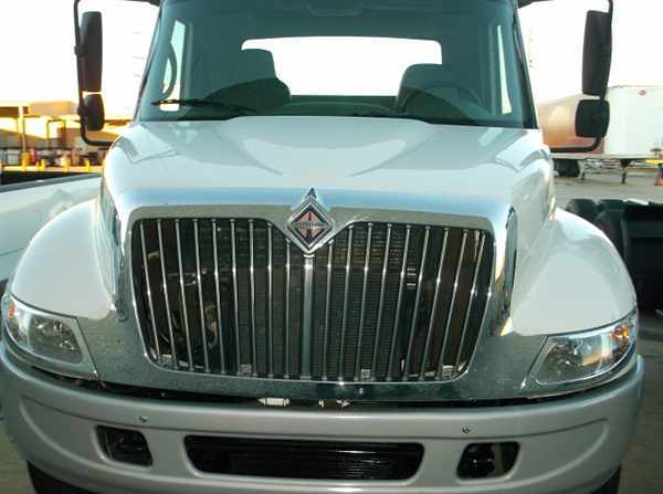 2005 International 4400  Conventional - Day Cab