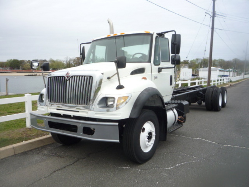 2006 International 7600  Cab Chassis