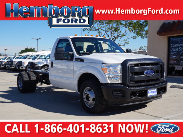 2016 Ford F-350 Chassis  Cab Chassis