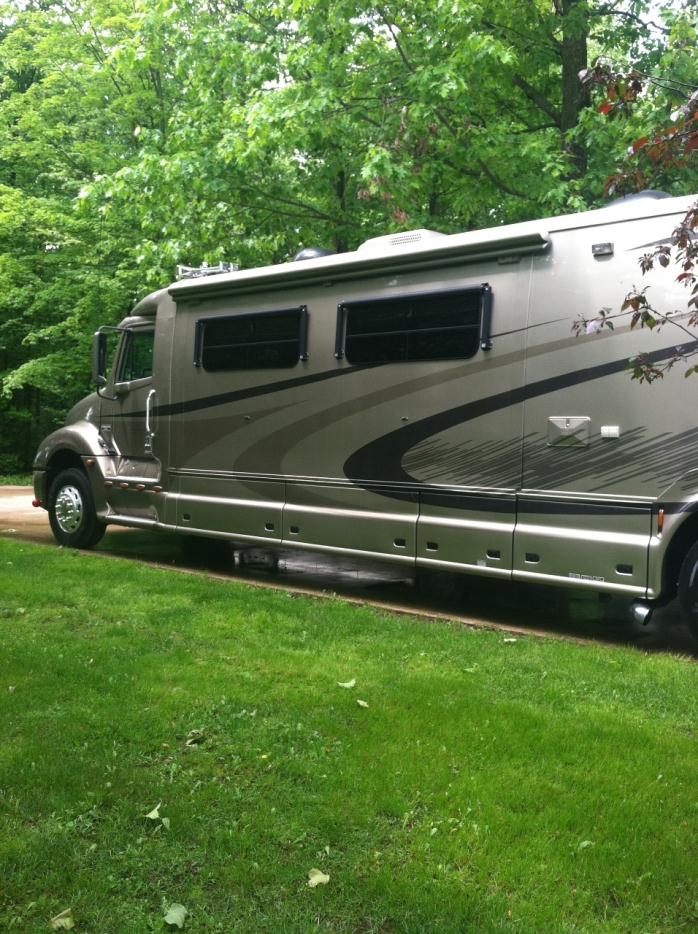 2006 Dynamax Corp Grand Sport COLUMBIA 420