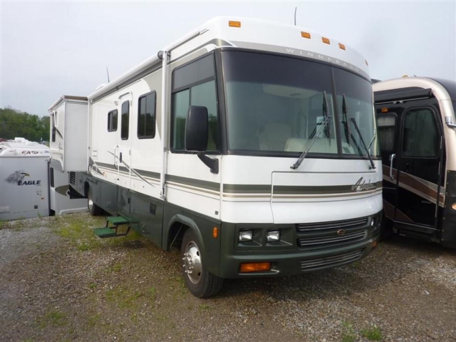 2002 Winnebago Adeventurer 35U Class A