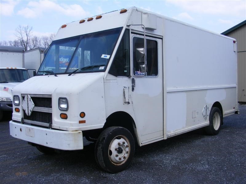 1998 Freightliner Mt45  Box Truck - Straight Truck