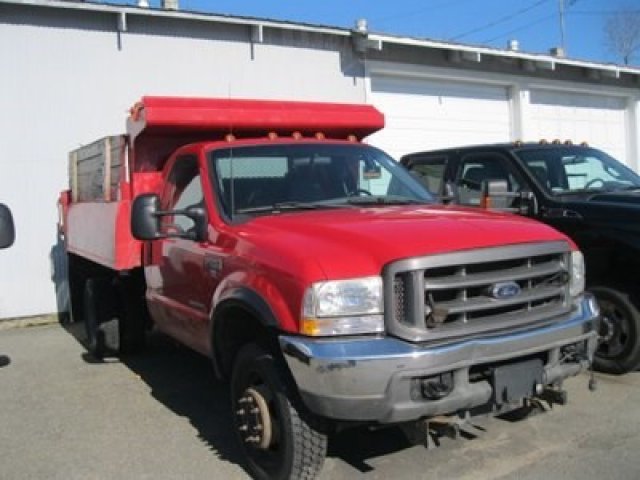 2002 Ford F550  Cab Chassis