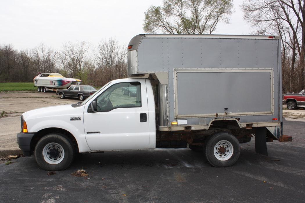 2001 Ford F250  Catering Truck - Food Truck