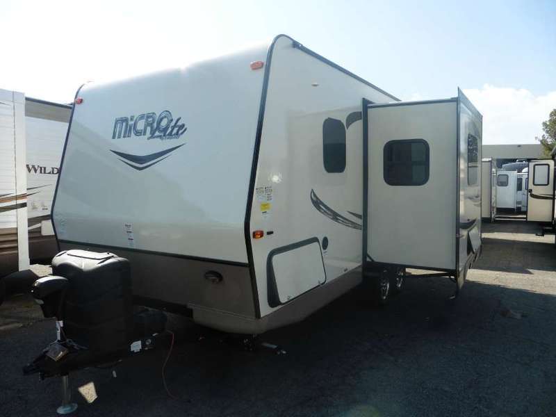 2016 Forest River Flagstaff Micro Lite 21DS