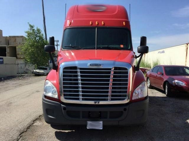 2011 Freightliner Cascadia 125  Conventional - Sleeper Truck