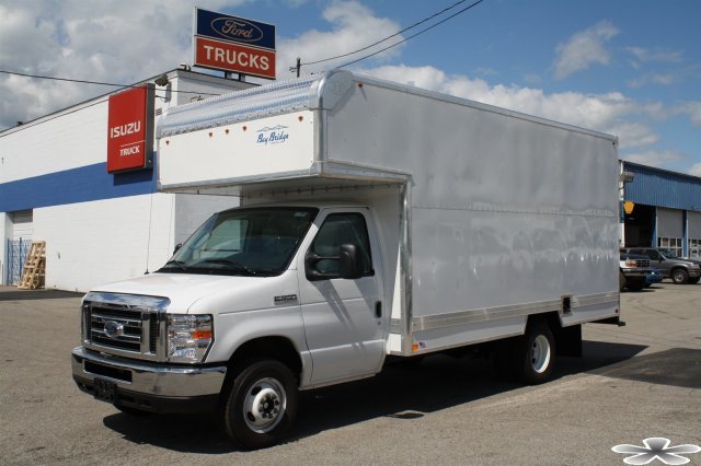 2016 Ford Econoline Commercial Cutaway  Box Truck - Straight Truck