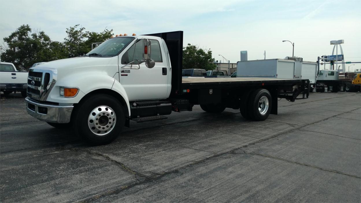 2015 Ford F650 Xlt Sd  Flatbed Truck