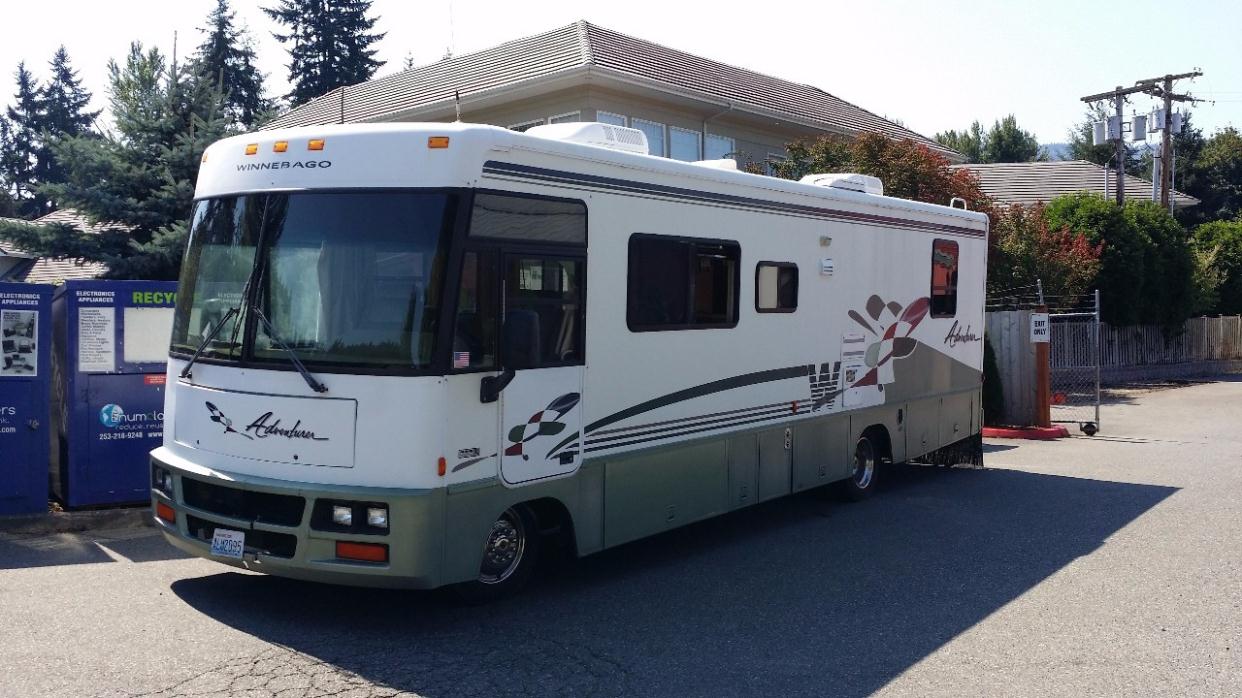 1998 Winnebago Adventurer