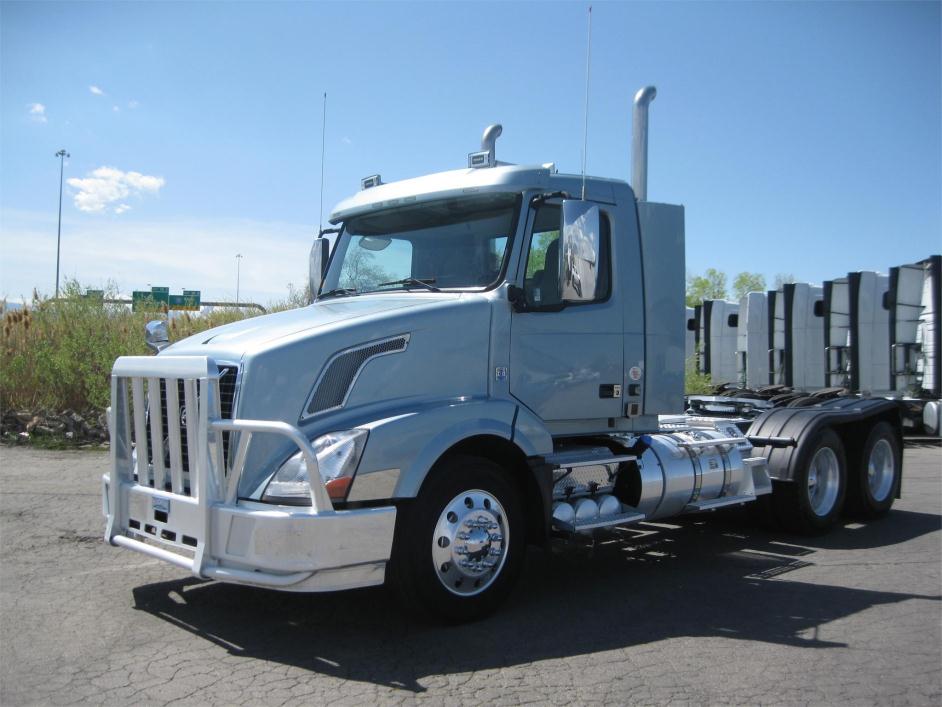 2014 Volvo Vnl64t300  Conventional - Day Cab