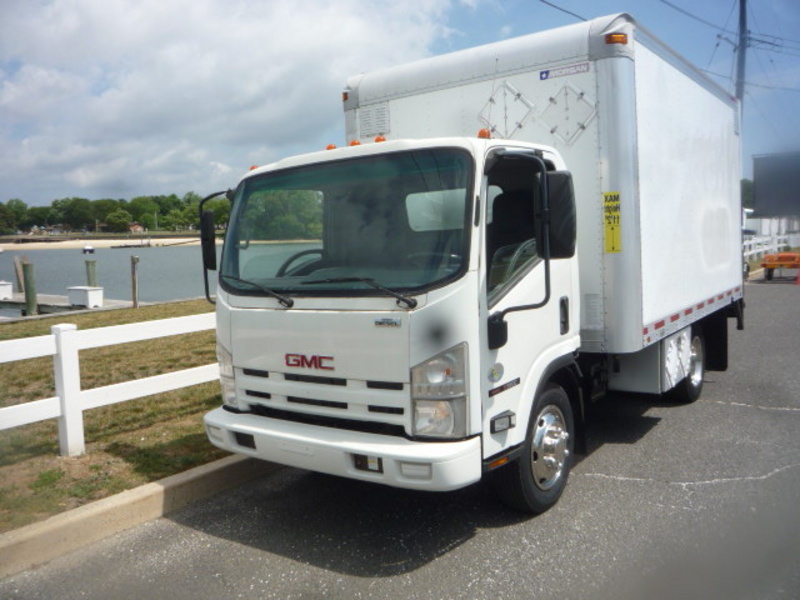 2009 Gmc W5500  Box Truck - Straight Truck
