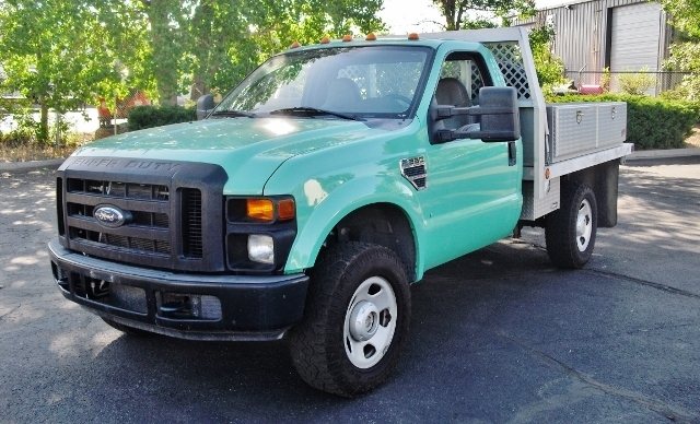 2008 Ford F350  Flatbed Truck