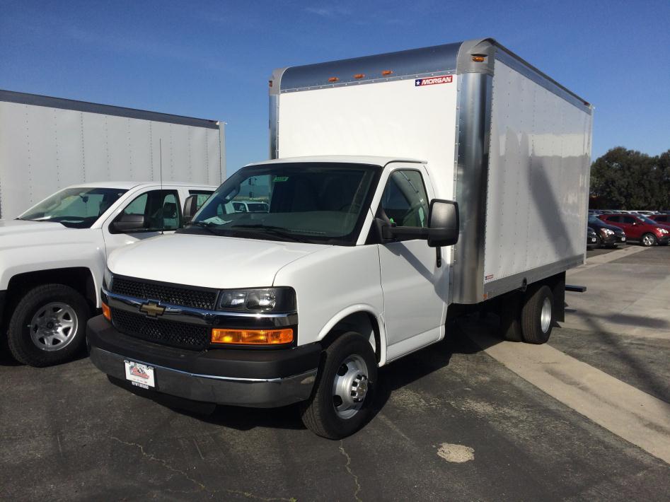 2016 Chevrolet Express G3500  Cutaway-Cube Van