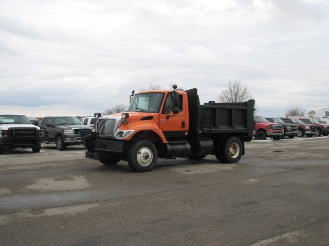 2002 International Workstar 7400  Dump Truck