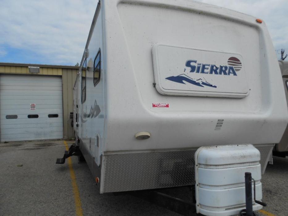 2005 Forest River Sierra 311FKDS