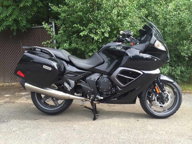 2016 Triumph Bonneville T100 - Black