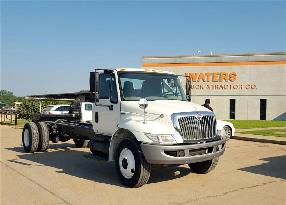 2009 International 4300dt  Cab Chassis