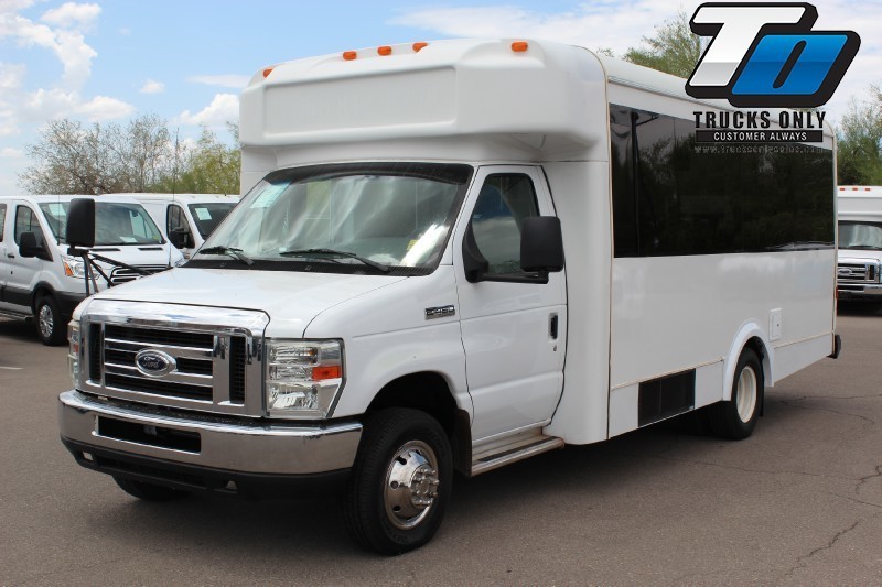 2008 Ford E-Series  Bus