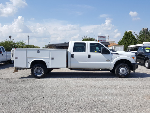 2011 Ford F-350  Utility Truck - Service Truck