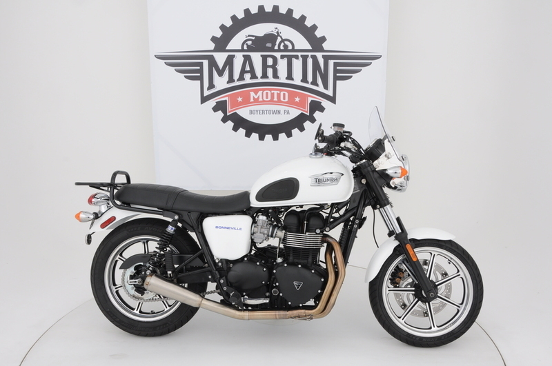 2015 Triumph Thunderbird Commander ABS Two-Tone