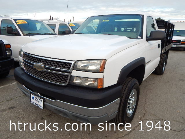 2005 Chevrolet 2500 Hd  Flatbed Truck