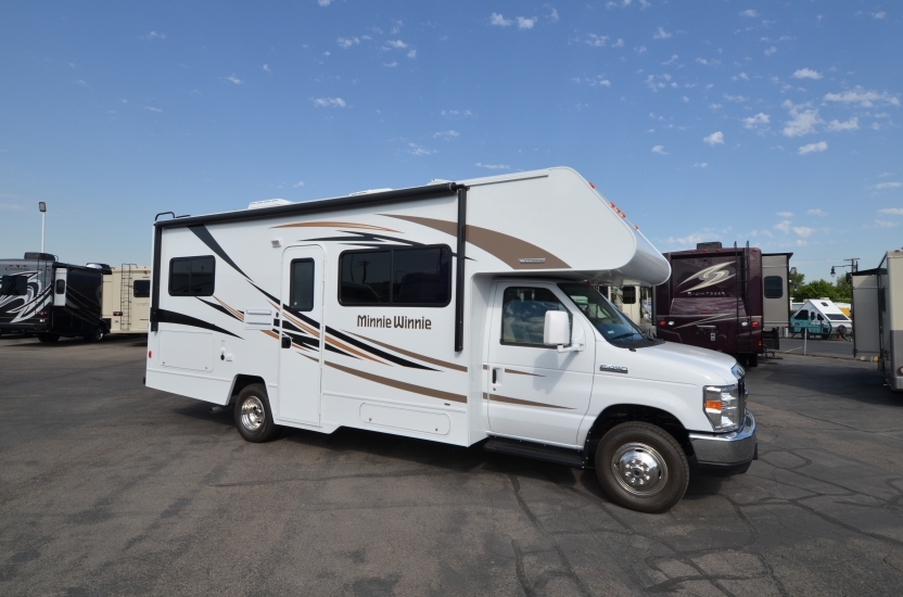 2017 Winnebago MINNIE WINNIE WF325B