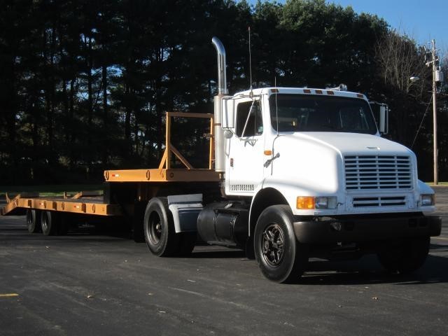 1990 International 8100  Conventional - Day Cab